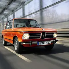 BMW stare modele – historia, innowacje i ich wpływ na motoryzację