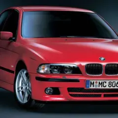 BMW E39 540i – niezrównane osiągi, luksus i wyjątkowy komfort.