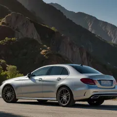 Mercedes E Klasa – Najnowsze wersje i ceny, które warto poznać