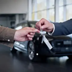 Wynajem krótkoterminowy czy zakup auta – co wybrać?