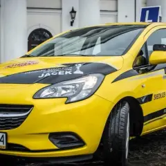 Najlepsze ośrodki szkolenia kierowców Jacek: prawo jazdy łatwo