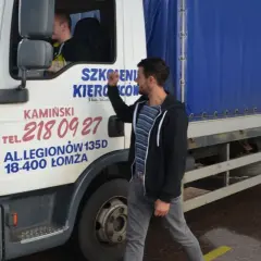 Darmowy kurs na instruktora nauki jazdy: Jak zdobyć uprawnienia