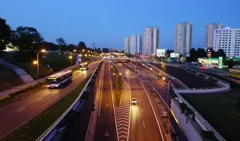 Jakie jest ograniczenie na autostradzie w Polsce - uniknij mandatów