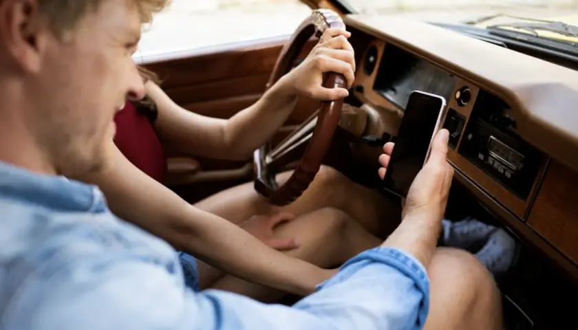 Road Trips i Rozrywka Online: Jak kierowcy grają w drodze bez ryzyka
