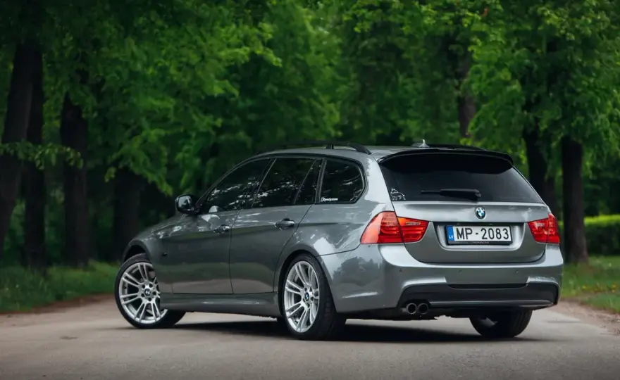 BMW E90 kombi – co musisz wiedzieć przed zakupem tego auta?