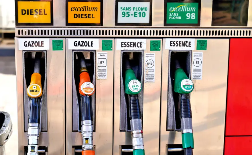 Olej napędowy czy diesel? Rozwiewamy wątpliwości na stacji!