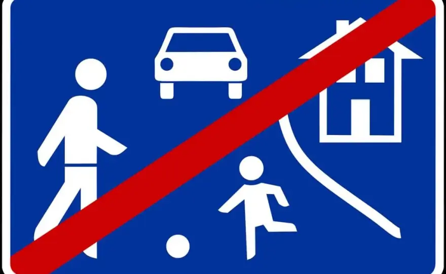 Strefa ruchu: Zasady, ograniczenia i obowiązki kierowców