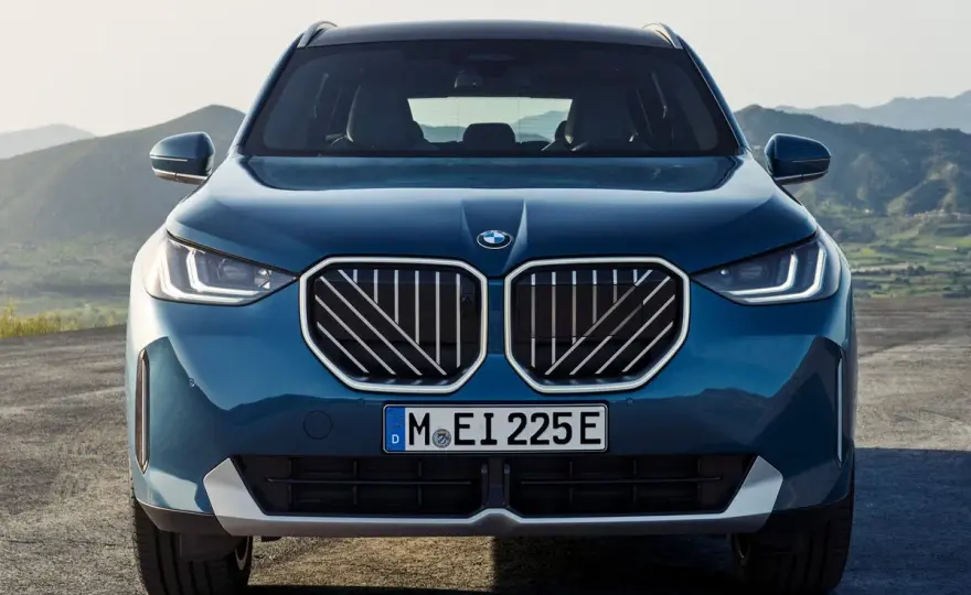 BMW X3 2025 - co nowego w SUV-ie, który podbije rynek?