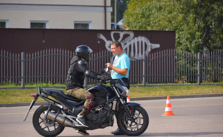 Egzamin motocykl kat. A: Plac manewrowy - zdaj za 1. razem!