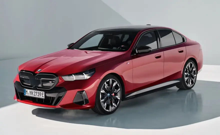 Nowa BMW serii 5 – Innowacje, technologia i moc, które zachwycają