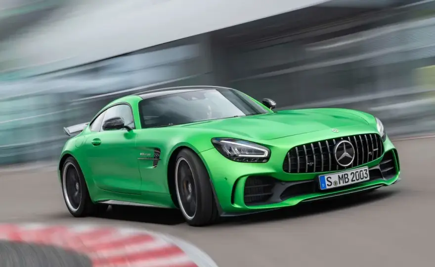 Mercedes-AMG GT - ikona luksusu i osiągów w świecie motoryzacji