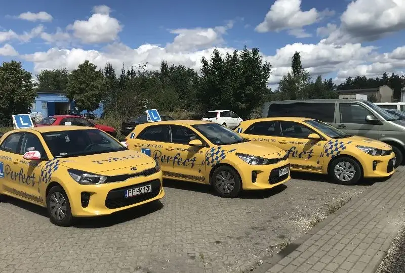Perfect Nauka Jazdy: Skuteczne kursy prawa jazdy w Głogowie