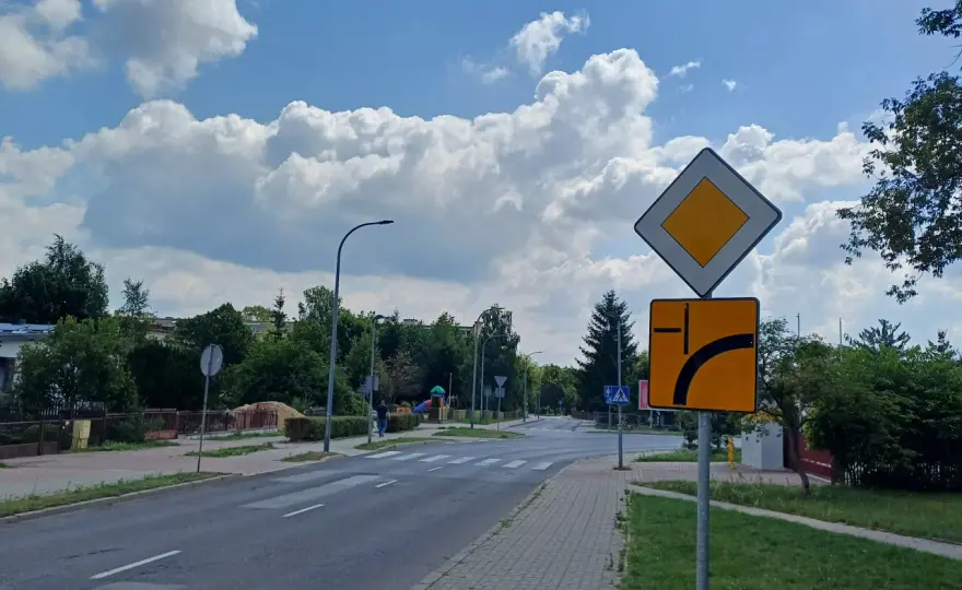 Bezpieczny odstęp przy omijaniu: Czy to Twój obowiązek?