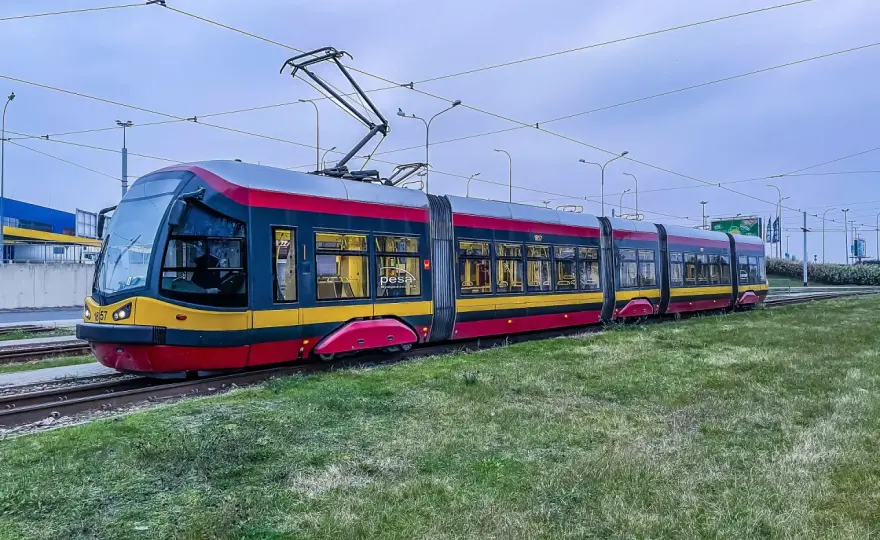Czy tramwaj zawsze ma pierwszeństwo? Sprawdź fakty!
