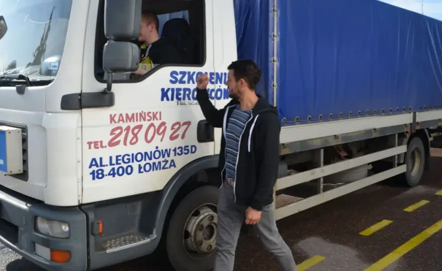 Darmowy kurs na instruktora nauki jazdy: Jak zdobyć uprawnienia