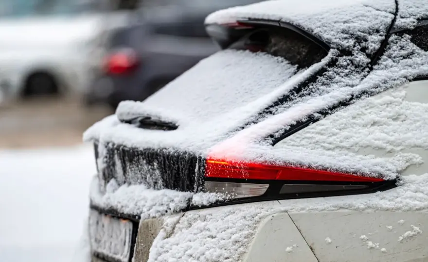 Eksploatacja hybrydy w niskich temperaturach i okresie przejściowym – co warto wiedzieć?