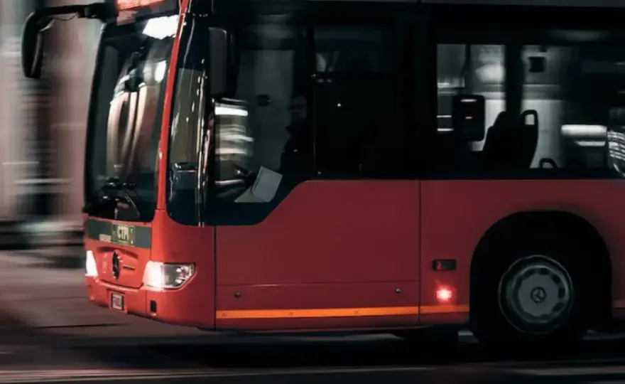 Ile kosztuje prawo jazdy na autobus? Szczegóły, które musisz znać