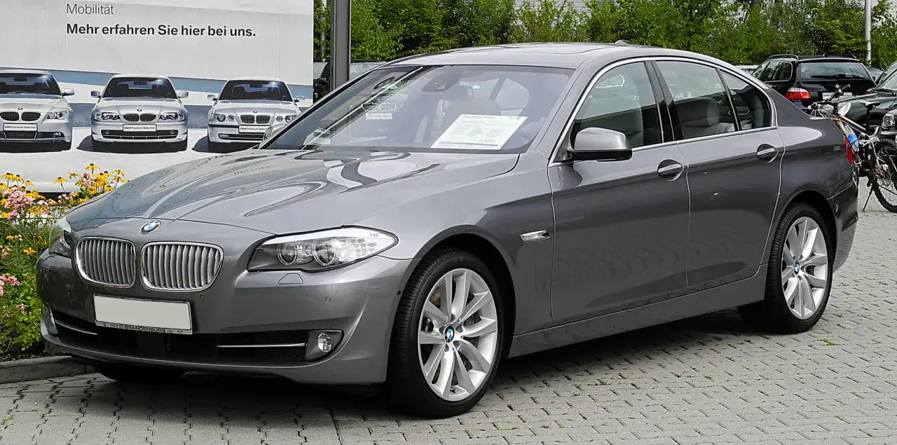Zdjęcie BMW Seria 5 F10 - specyfikacje, zalety i wady, które warto znać
