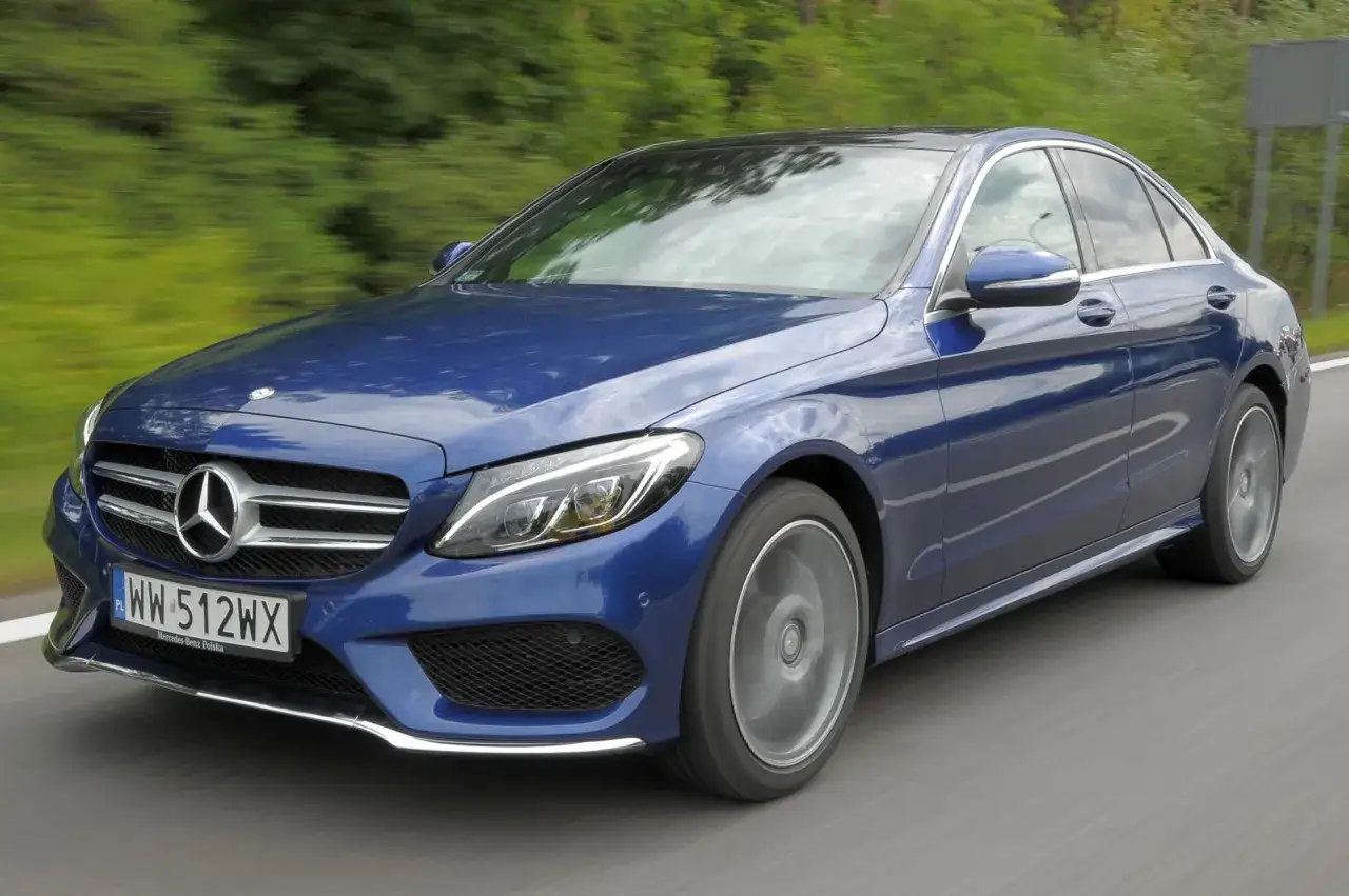 Zdjęcie Mercedes C Klasa W205 – historia, specyfikacje, zalety i wady modelu