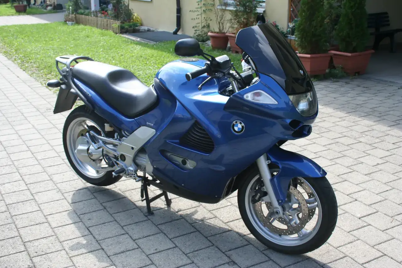 Zdjęcie BMW K 1200 GT: techniczne szczegóły, komfort jazdy i wydajność paliwowa